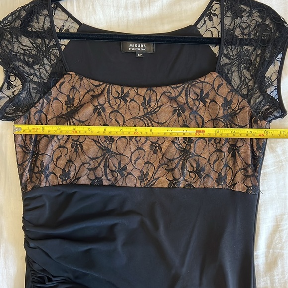 LACE CAP SLEEVE DRESS BLACK - Picture 7 of 9